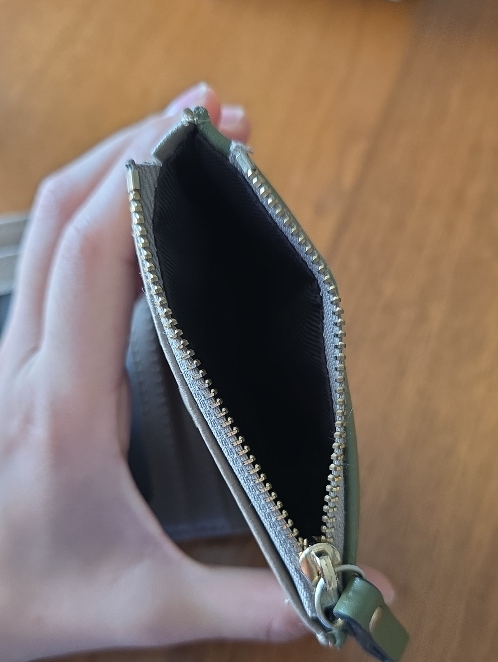 Embroidered Wallet - Picture 4 of 5